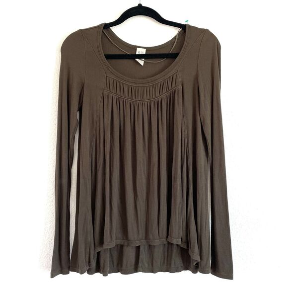 We The Free People Love Valley Long Sleeve High Low Top In Olive Green - Picture 2 of 12